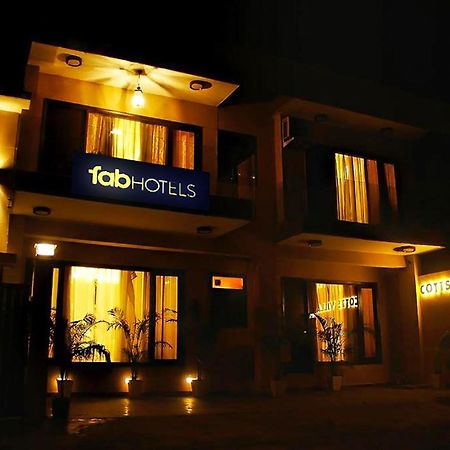 Fabhotel Cotts Villa Vasant Kunj New Delhi Exterior photo